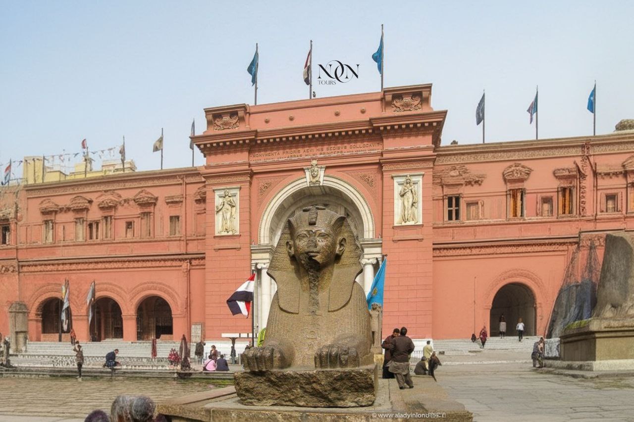 2Cairo, Pyramids from Hurghada by plane