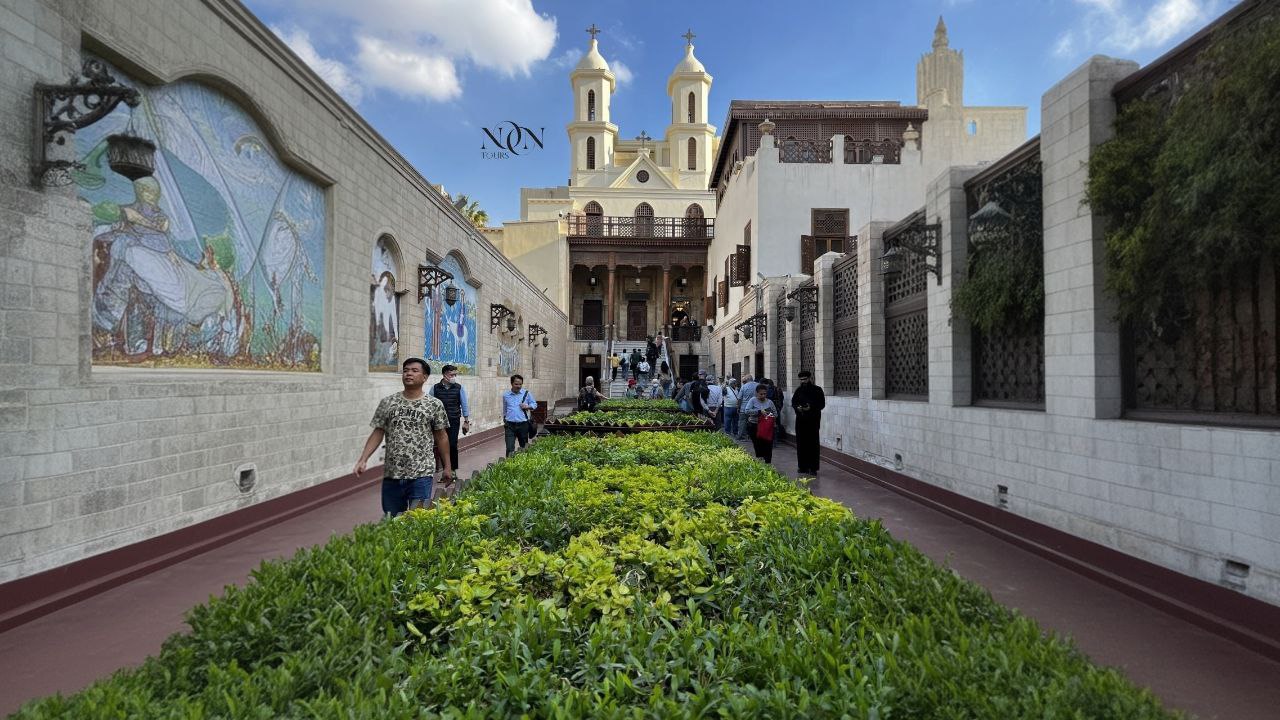 6Cairo, Pyramids from Hurghada + Nile Cruise – as a Gift