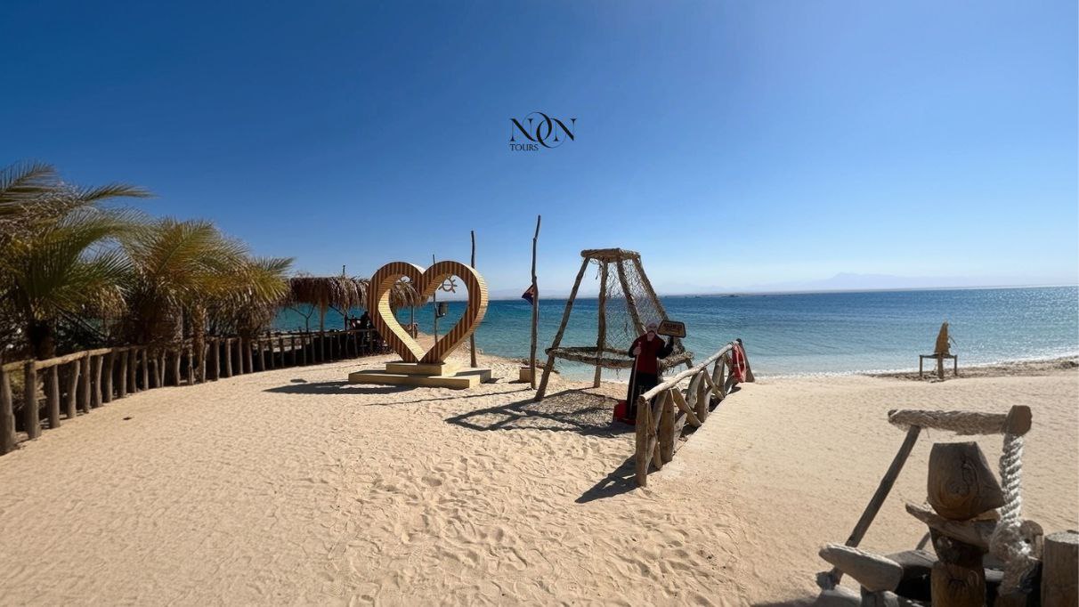 7Paradise Island – Hula Hula